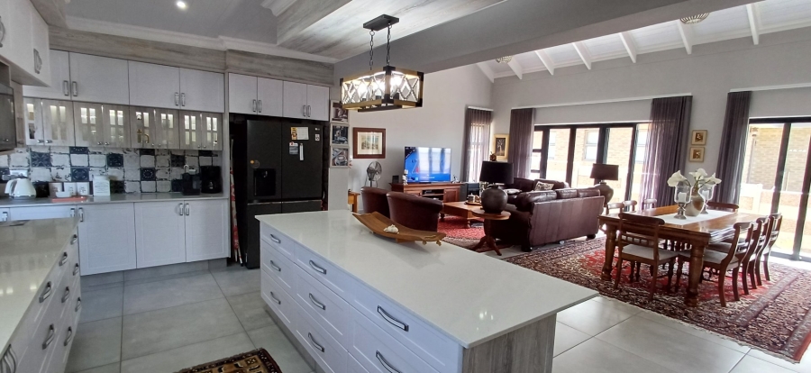 3 Bedroom Property for Sale in Dana Bay Western Cape